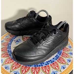 Brooks Addiction Walker Women’s size 9.5 D Triple Black Leather Walking Sneakers